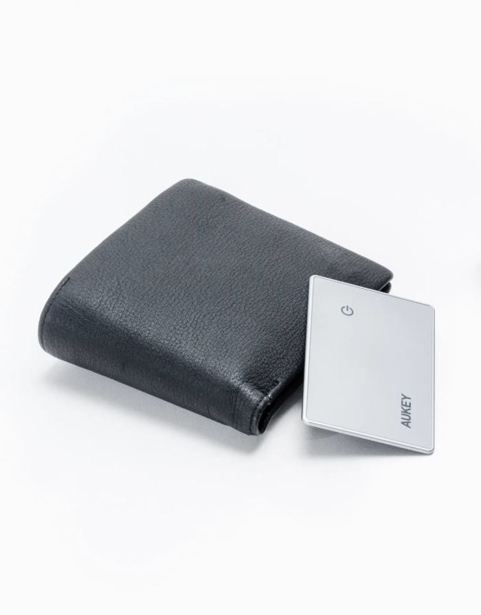 aukey track mate 3 smart bluetooth tracker (tm 21) aukey track mate 3 smart bluetooth tracker (tm 21)