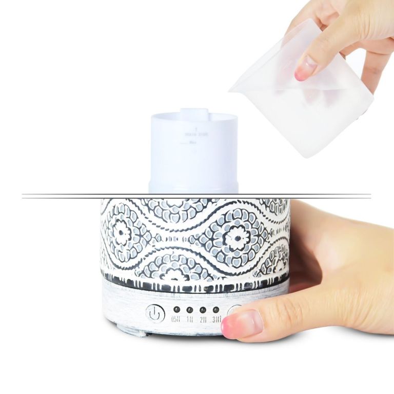 Filling and operating an aromatherapy diffuser.