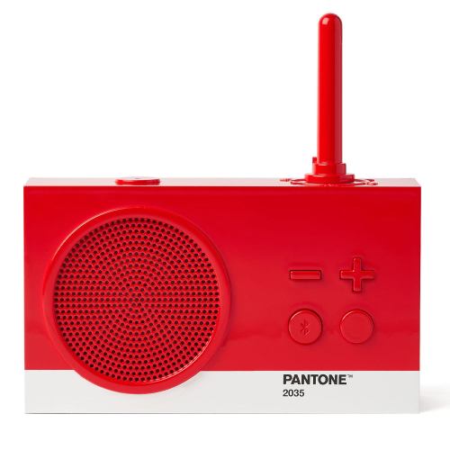 v398 ld la119pt r 202506191331 00.jpg Red Pantone 2035 retro radio with antenna.