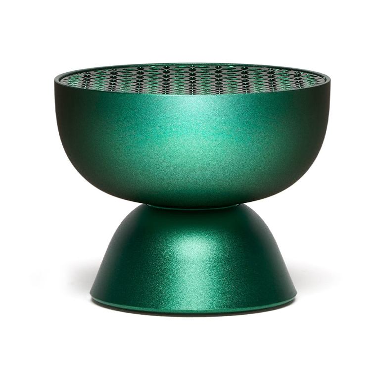 v398 ld la131dg1 202507041115 00.jpg Green metallic incense burner with perforated design