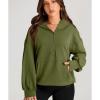 v539 azexdc25317593 p1609 2xl 202508270525 00.jpg Woman in green hoodie and black shorts