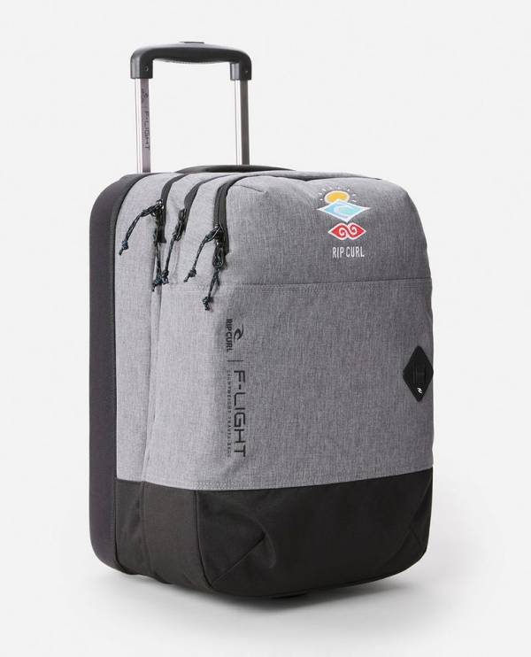 v596 rc 013mtb gre 202508181035 00.jpg Grey Rip Curl wheel luggage with multiple zippers.