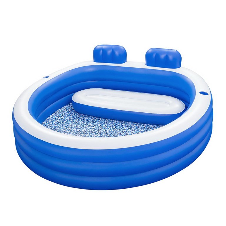 bw pool kid 54422 190119 00.jpg