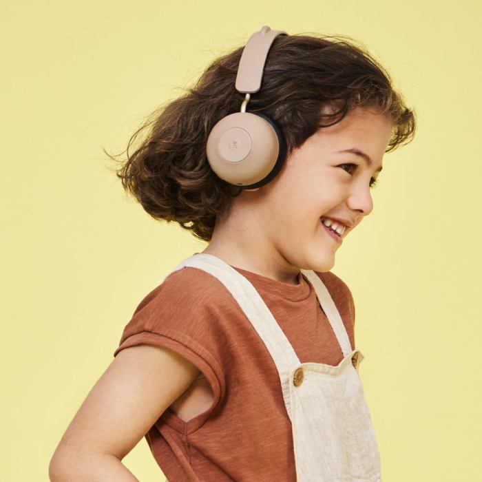 kreafunk kids buzz junior bluetooth headphones ivory sand kreafunk kids buzz junior bluetooth headphones ivory sand