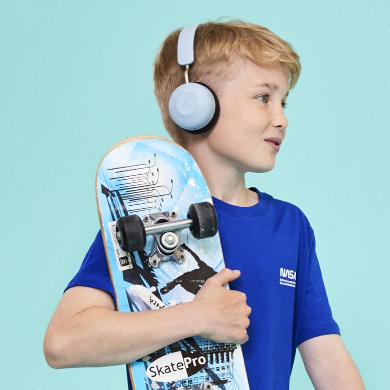 kreafunk kids buzz bluetooth headphones w/ anc cloudy blue kreafunk kids buzz bluetooth headphones w/ anc cloudy blue