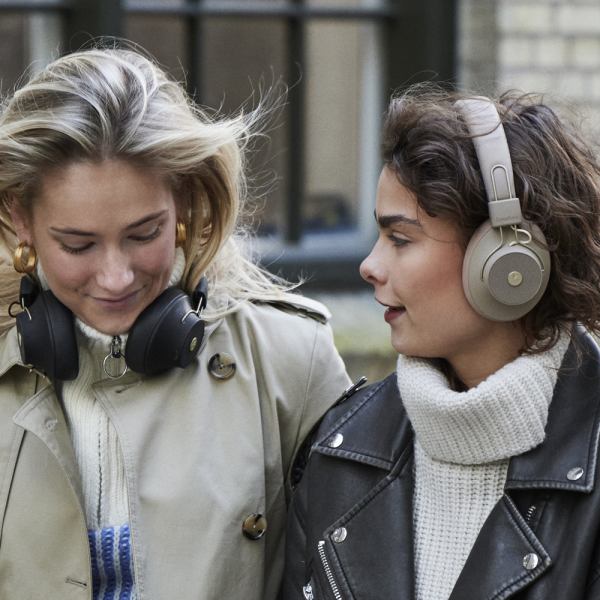kreafunk abeat qi bluetooth headphones w/ anc ivory sand