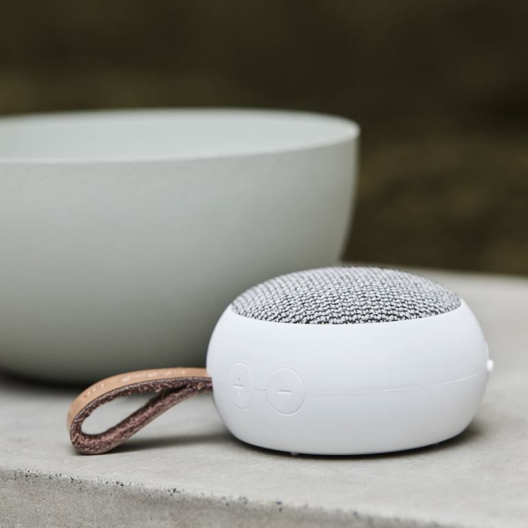 kreafunk ago 2 fabric bluetooth speaker white