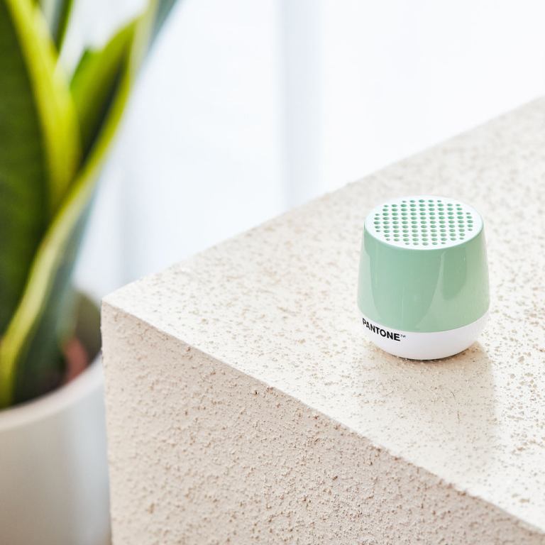 lexon mino+ mini bluetooth speaker pantone green