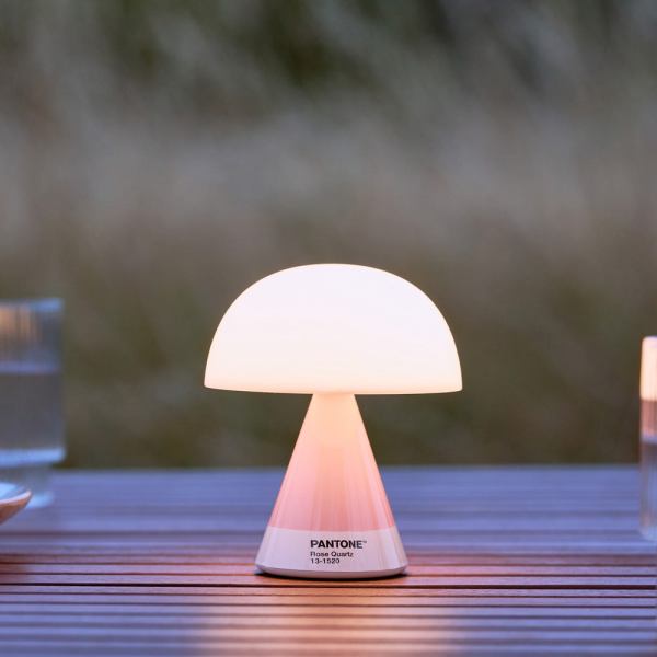 lexon mina m medium portable led lamp pantone rose pink lexon mina m medium portable led lamp pantone rose pink
