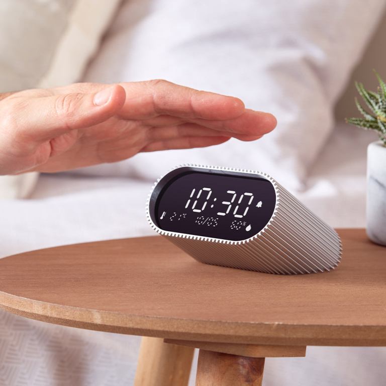 lexon ray clock lcd alarm clock with temperature / humidity display alu polish