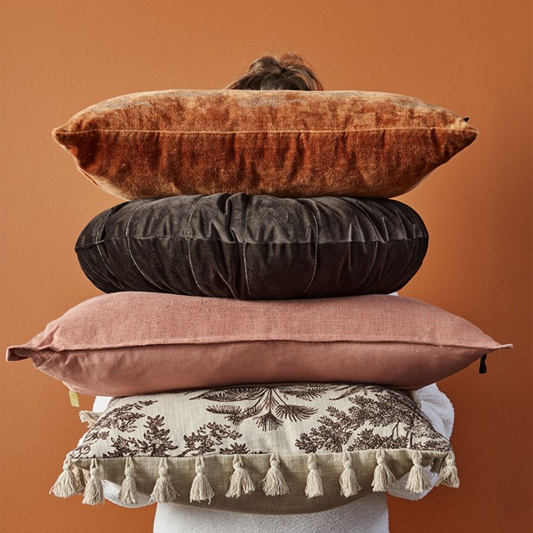 kaat amsterdam mandarin brown round filled cushion 40cm diameter