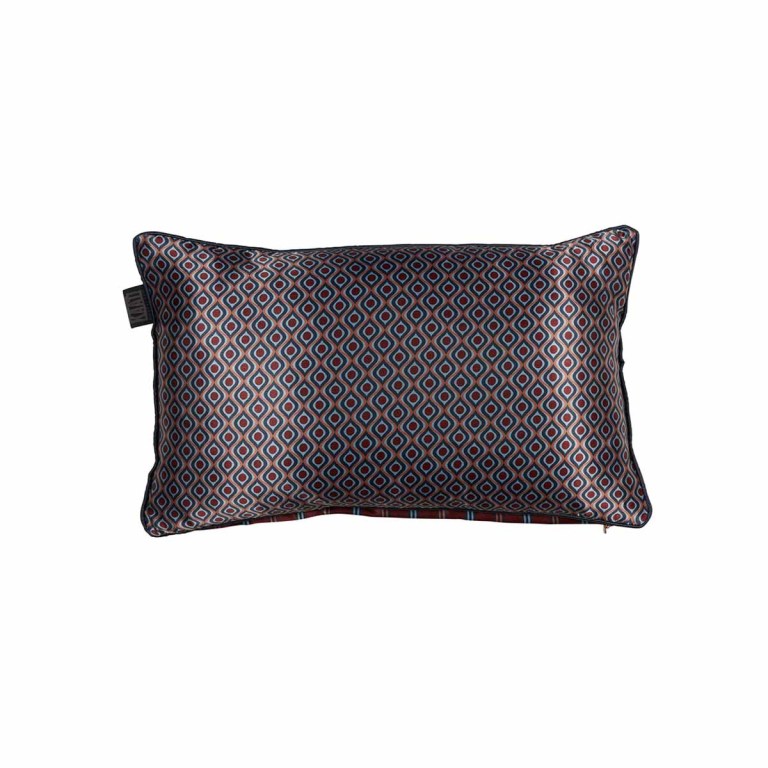 v442 hin cushion meja red re 202505231005 00.jpg v442 hin cushion meja red re 202505231005 00.jpg