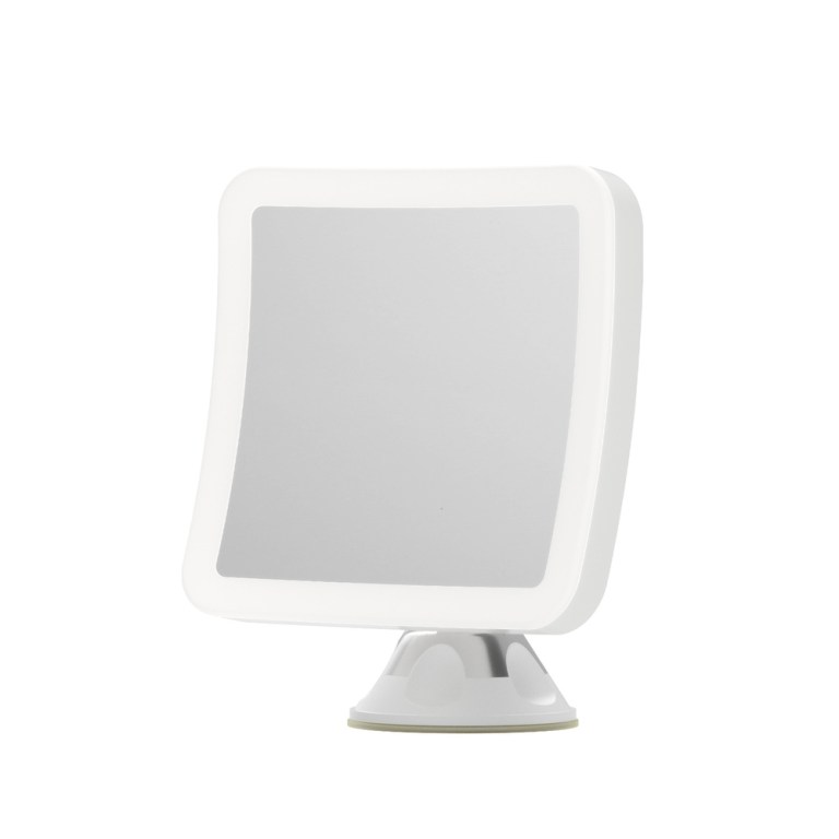 mm e stand 10x quad wh 202508061850 00.jpg