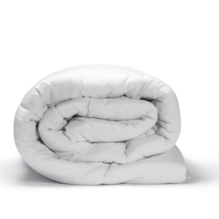 casa decor silk touch quilt 360gsm all seasons antibacterial hypoallergenic single white