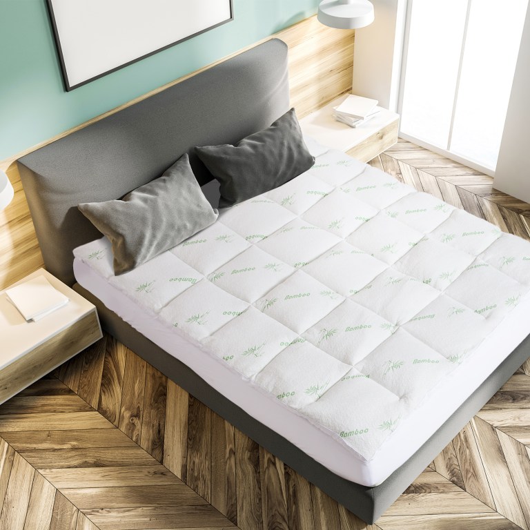 royal comfort 1000gsm luxury bamboo covered mattress topper ball fibre gusset double white