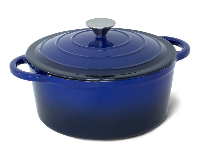 26cm enamelled cast iron french oven casserole (4.7l) blue 26cm enamelled cast iron french oven casserole (4.7l) blue