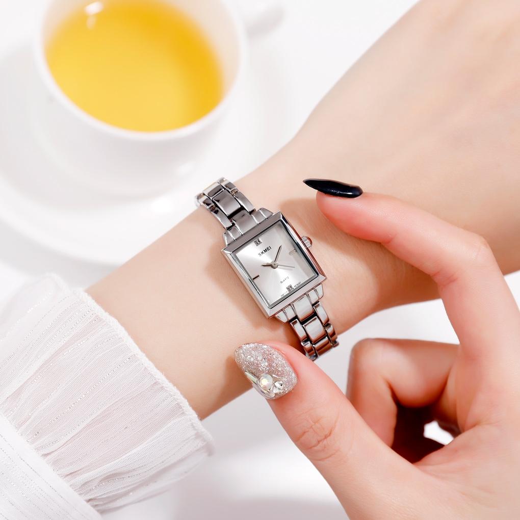 elegant square quartz watch for women with diamonds silvery