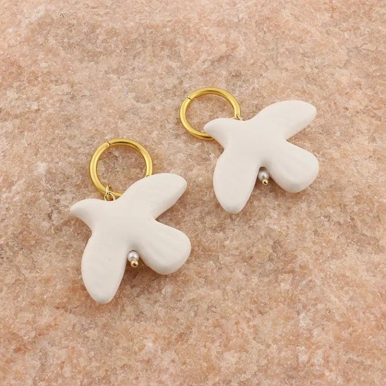 fashion white peace dove pendant necklace earrings for women vintage metal geometric round ear hoop jewelry gift Fashion White Peace Dove Pendant Necklace Earrings for Women Vintage Metal Geometric Round Ear Hoop Jewelry Gift 3