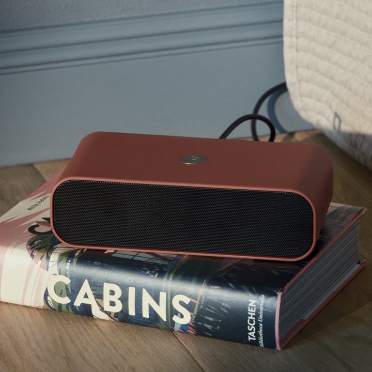 kreafunk wakie alarm clock qi charger + bluetooth terracotta