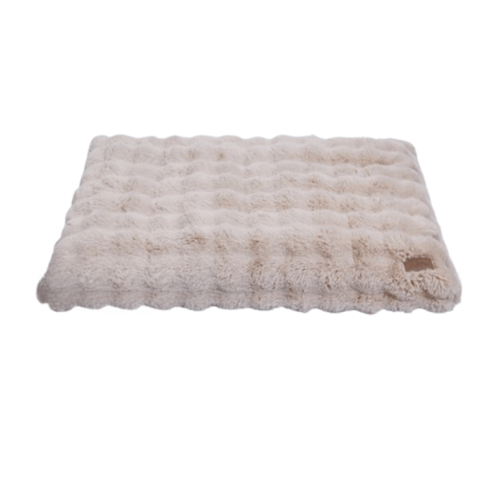 v767 p xd1836 l bg 202602061025 00.png Soft beige pet bed, plush and rectangular design.