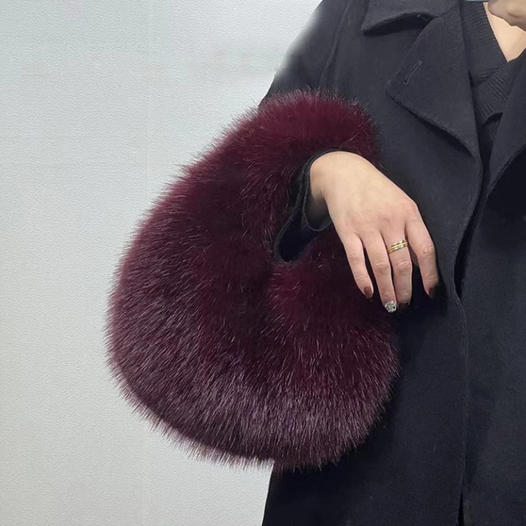 Fashion Soft Plush Half Moon Bags for Women Designer Fluffy Faux Fur Lady Handbags Luxury Small Tote Female Winter Purses 3