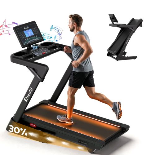 tmill 500 auto 00.jpg Man running on Everfit treadmill with incline display