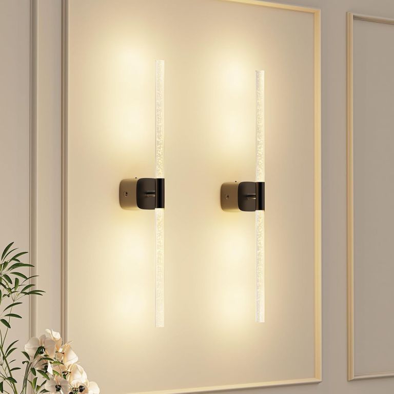 v1171 cb bom001617 00.jpg Modern vertical LED wall sconces on beige wall
