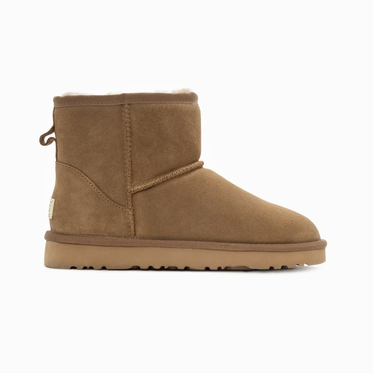 Tan suede ankle boot with shearling lining