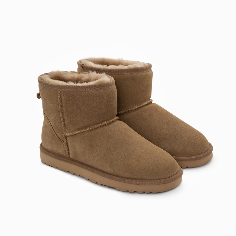 Chestnut suede ankle boots with shearling lining