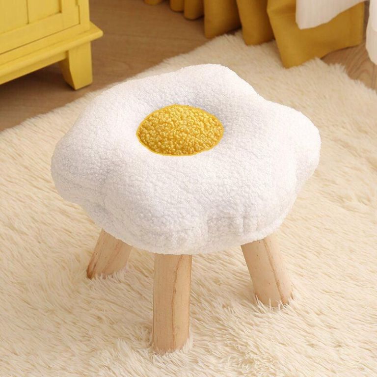 Fried egg shaped fluffy stool with wooden legs