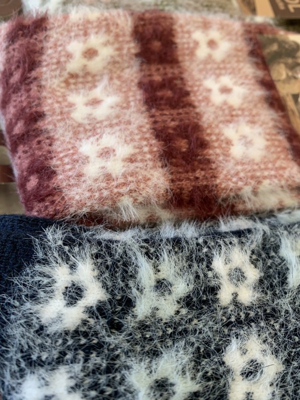 12 pairs womens angora wool socks extra warm winter thermal soft ski Close-up of patterned wool blankets with fluffy texture