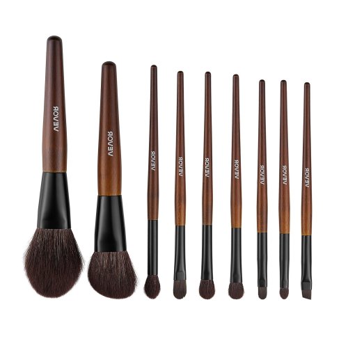 v952 hzstzhzstzdw3hcrl001v0 202601141550 00.jpg Set of wooden-handled makeup brushes on white background
