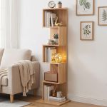 furni n ds 5t wd 00.jpg Wooden corner shelf with decor and lamp