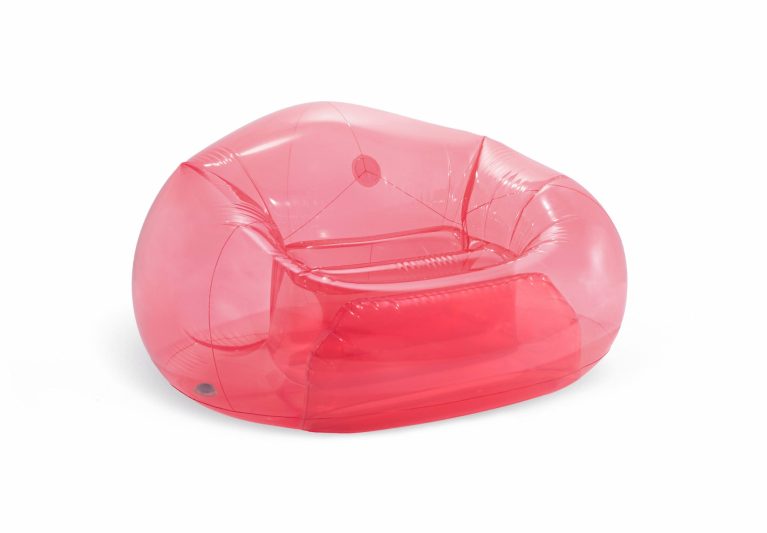v1032 ixbeanpink 66501 202508200936 00.jpg Translucent pink inflatable armchair on white background