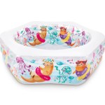 Inflatable kids pool with cartoon sea animals