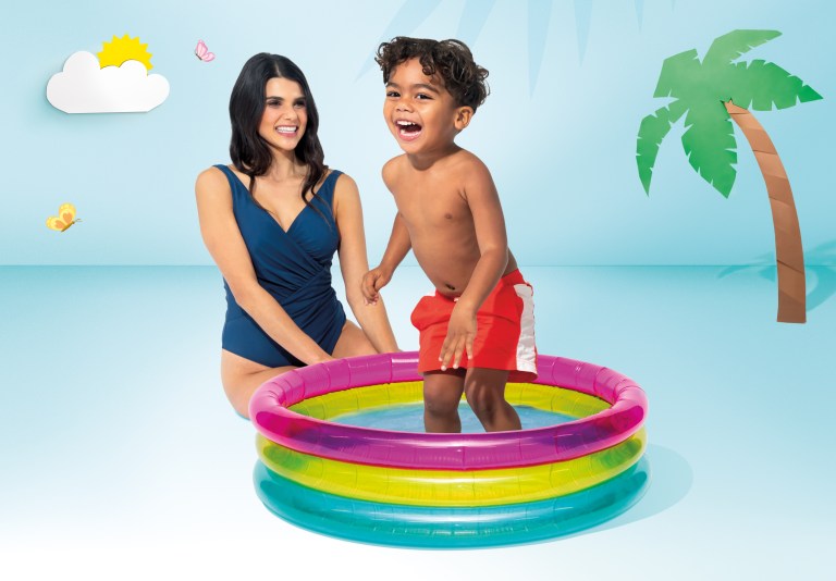 intex rainbow baby pool 57104 Mother and child playing in inflatable pool