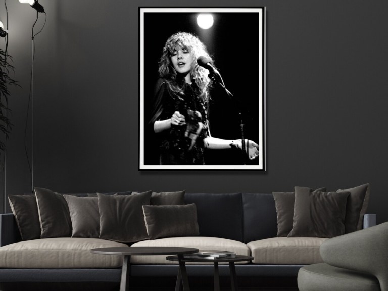 wall art 60cmx90cm young stevie nicks in concert poster, black frame canvas Framed black-and-white singer portrait above grey sofa