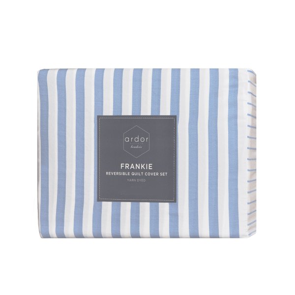 Blue and white striped quilt cover set package