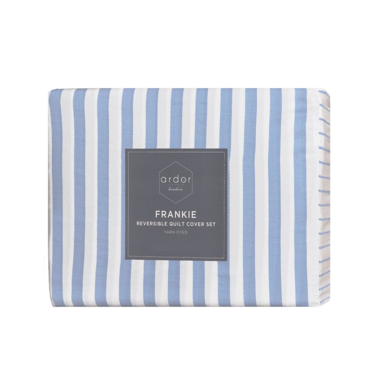 Blue and white striped quilt cover set package