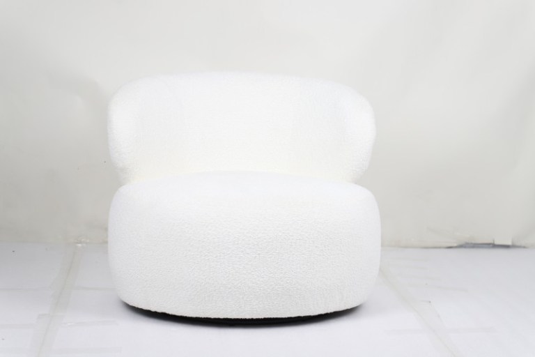 v637 e534026 202603021110 00.jpg White boucle barrel accent chair