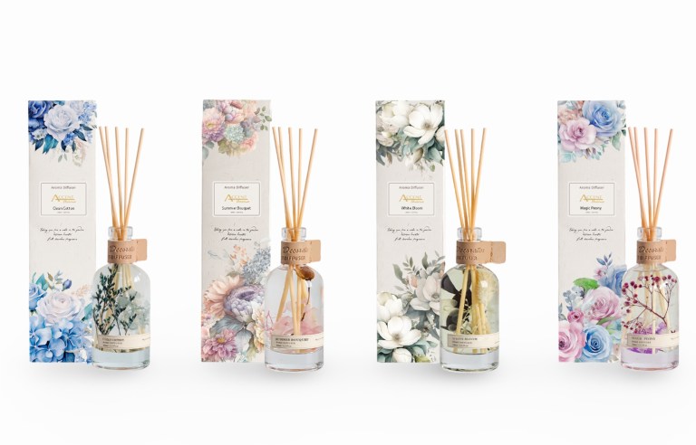 v637 inc38922 202603171115 00.jpg Floral reed diffusers with decorative packaging