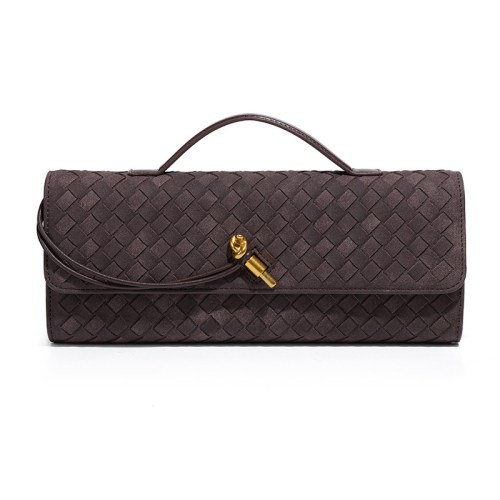 v888 elosung41394 202512091005 00.jpg Woven brown leather clutch with gold clasp