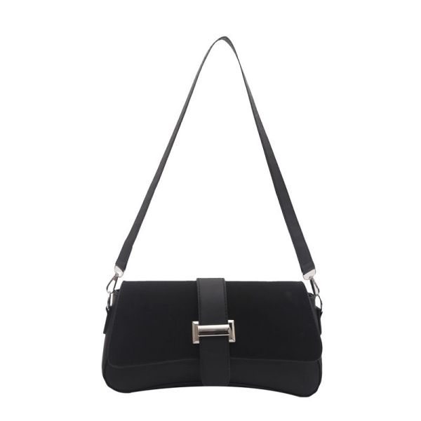 v888 elosung51239 00.jpg Black shoulder bag with silver buckle detail