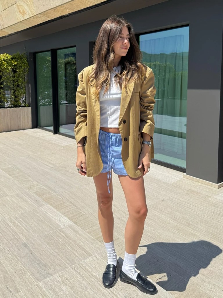 Bornladies Women's Two-piece Suit with Lapel Button Casual Long Sleeved Top and Shorts Set for Daily Commuting and Street Wear 4