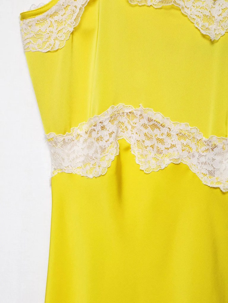 Zevity Women Sexy Sleeveless Lace Stitching Yellow Soft Satin Long Dress Female Chic Spaghetti Strap Brand Party Vestidos DS9414 5