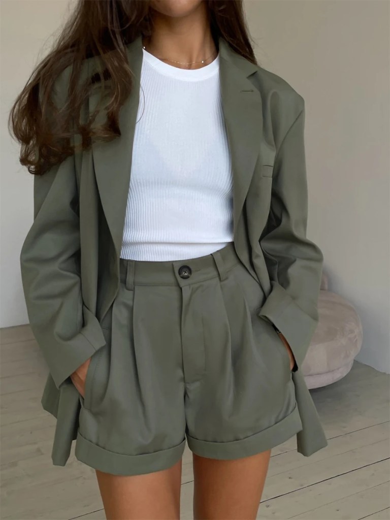 Bornladies Women's Two-piece Suit with Lapel Button Casual Long Sleeved Top and Shorts Set for Daily Commuting and Street Wear 5