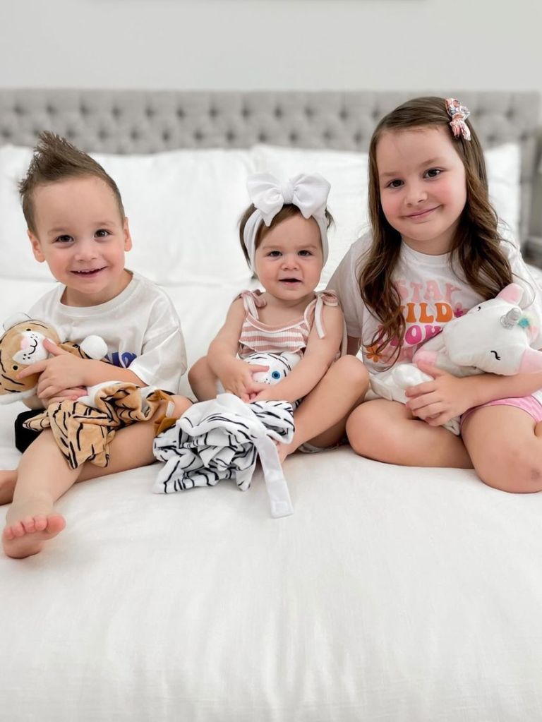 indi the tiger white noise & lullaby comforter indi the tiger white noise & lullaby comforter