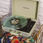 crosley cruiser bluetooth portable turntable mint + bundled crosley record storage display stand